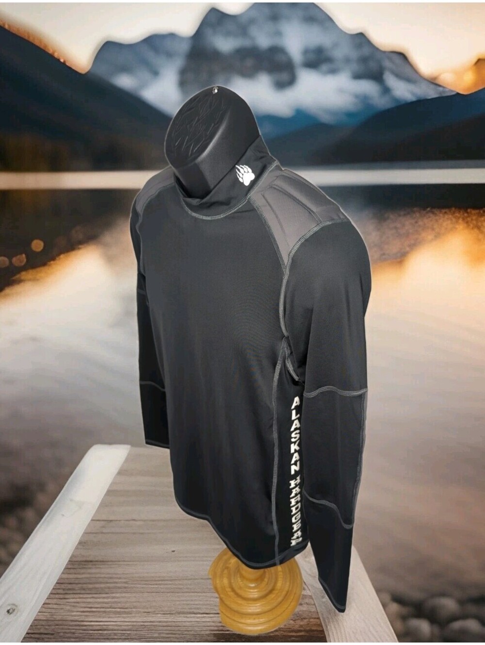 Duluth Trading Co. AKHG Mock Neck Baselayer Padded Shirt Men Medium Black Alopex